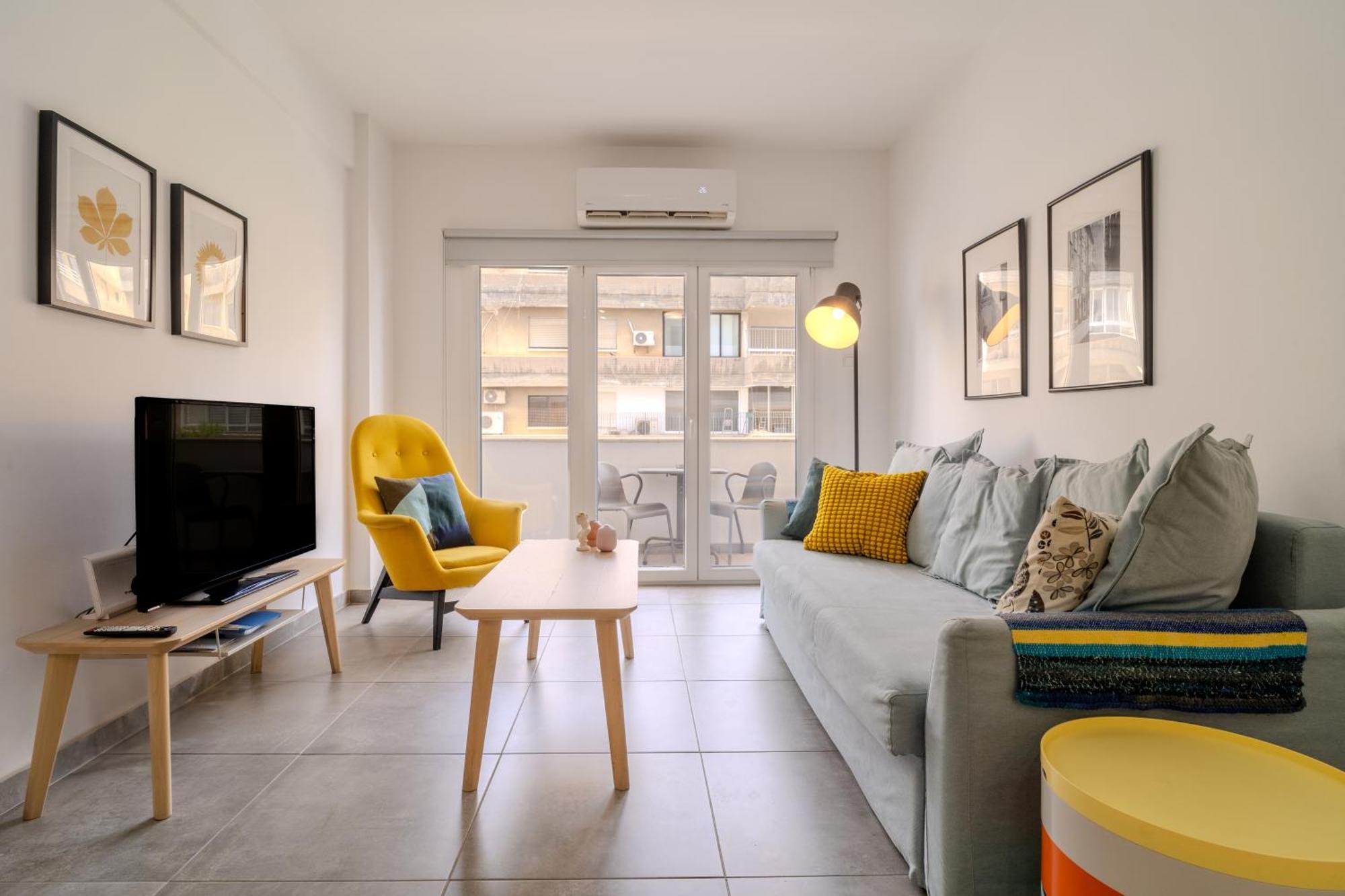 City Rendezvous One Bedroom Flat Larnaca Bagian luar foto