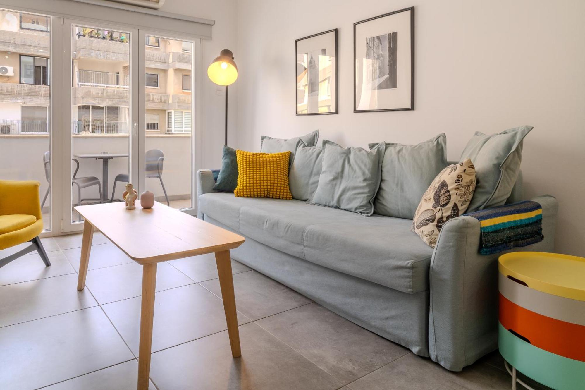 City Rendezvous One Bedroom Flat Larnaca Bagian luar foto