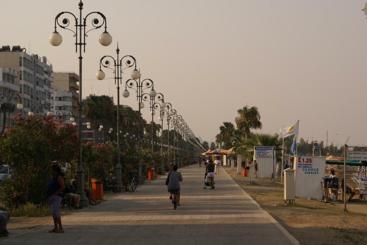 City Rendezvous Apartment Larnaca Bagian luar foto